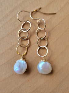 Keishi pearl earrings